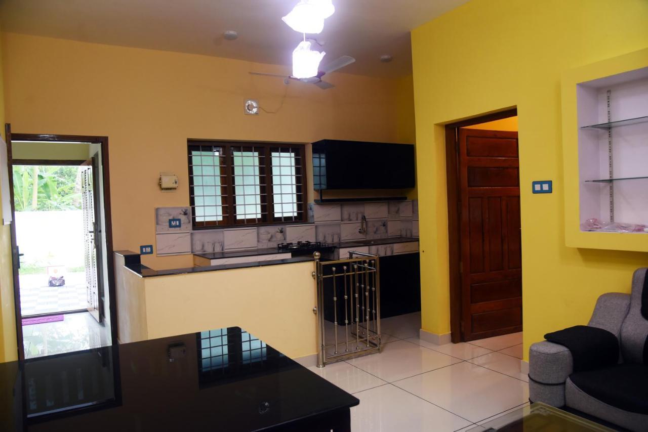 Madhav Mansion Beach Resort Varkala Bagian luar foto